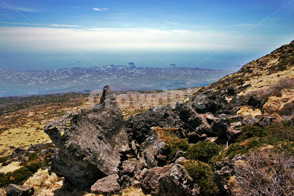 한라산,제주도,한라산국립공원,푸른하늘,성판악코스,서귀포시,바다,암석,화산암