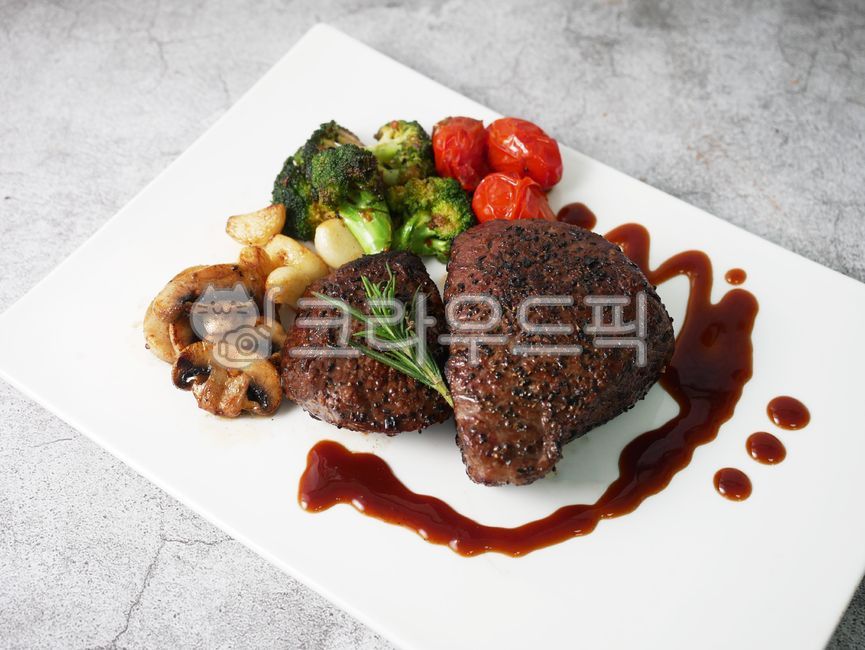 steak,cook,marbling,fan meat,recipe,beef,Stripe end,dinner,meal,sirloin,meat,cooking,relief,home food
