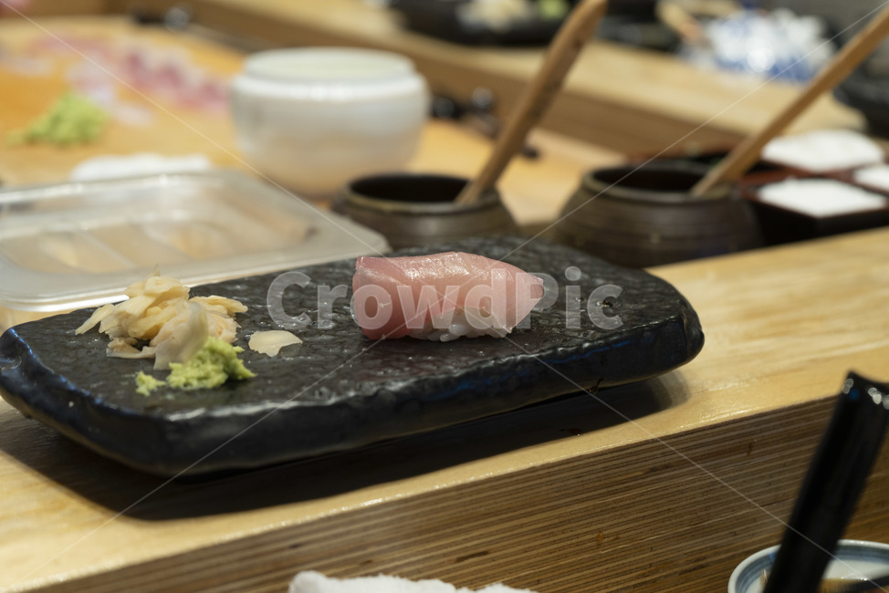 초밥,회,밥,일식,스시,일본요리,일본음식,생선,날것,음식,식재료,요리,food,cook,meal,dishes,food reserves,수산물,해산물,fishery products,seafood,일식,일본음식,일본요리,Japanese food,Japanese dishes,Japanese meal,Japanese cook
