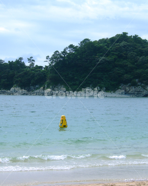 바다,부표,13,언덕,산,노란색,물,해안,sea,thirteen,water,yellow,abuoy,자연,풍경,nature,landscape,해변,바다,beach,sea,land,땅,outdoors,옥외,ocean,대양,shoreline,해안선,coast,연안