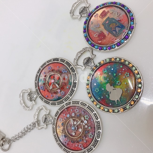 레진,accessory,펜던트,레진아트,시계레진,시계레진아트,앨리스레진,무지개레진아트,아트,pendant,jewelry,보석류,종범,accessories,부속품
