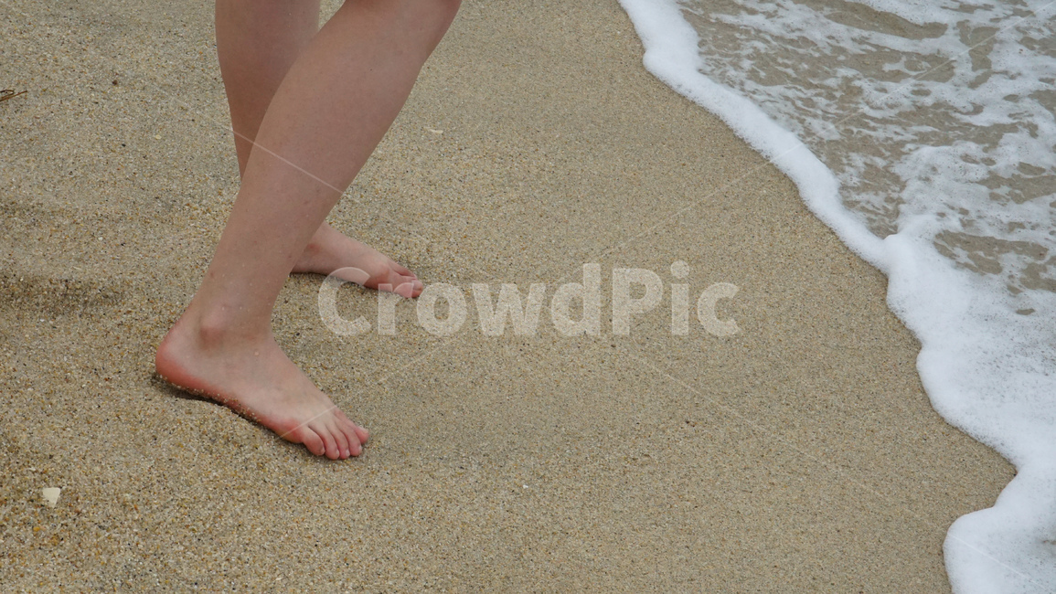 물,바다,시원함,sea,water,파란색,푸른색,blue,파도,wave,사람,person,해변,바다,beach,sea,사람,인물,인간,human,person,신체일부,몸,body
