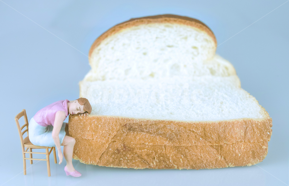 식빵,침대,휴식,피로,피로사회,쉼,안식,간식,빵,만성피로,잠,쪽잠,음식,식재료,요리,food,cook,meal,dishes,food reserves,빵,bread,연출,컨셉,콘셉,direction,concept