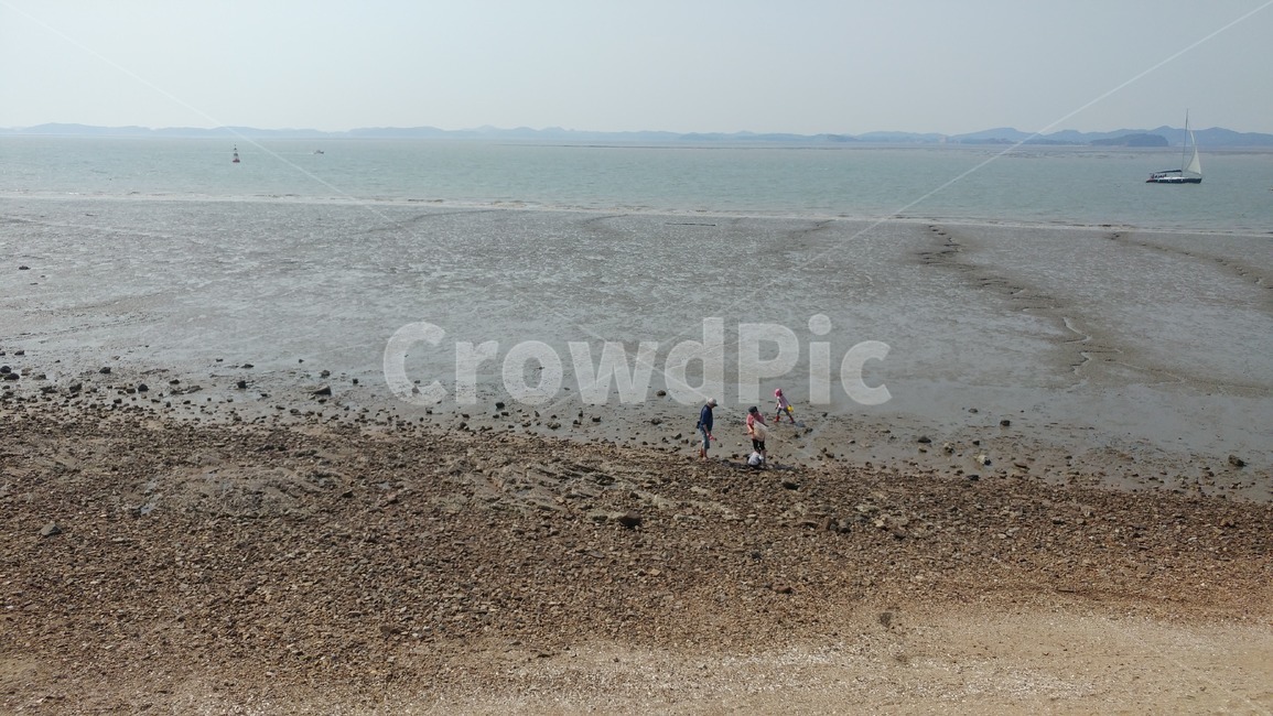 해변가,바다,하늘,모래,자갈,자연,풍경,nature,landscape,해변,바다,beach,sea,ground,바닥,gravel,dirt road,흙길,road,도로