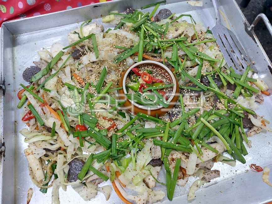 부추 백순대 철판볶음
