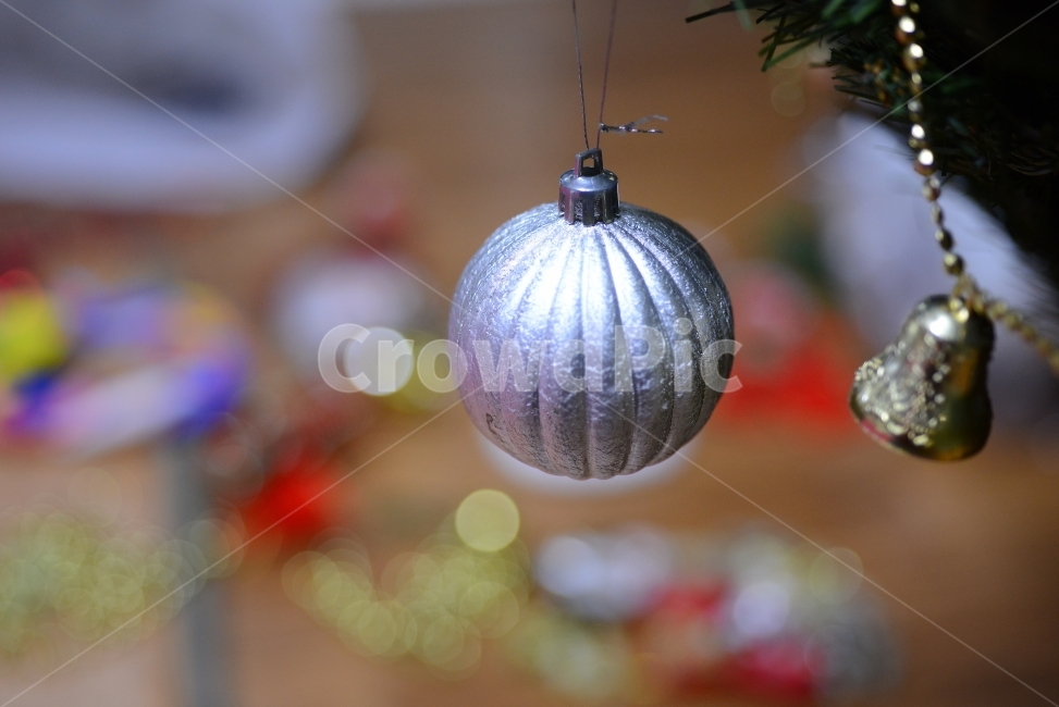 크리스마스,트리,장식,구슬,Christmas,ball,decoration,성탄절,겨울,계절,winter,season,기념일,축하,anniversary,congratulation,celebrate,celebration,메리크리스마스,성탄절,merry christmas,사물,물건,오브젝트,thing,object,matter