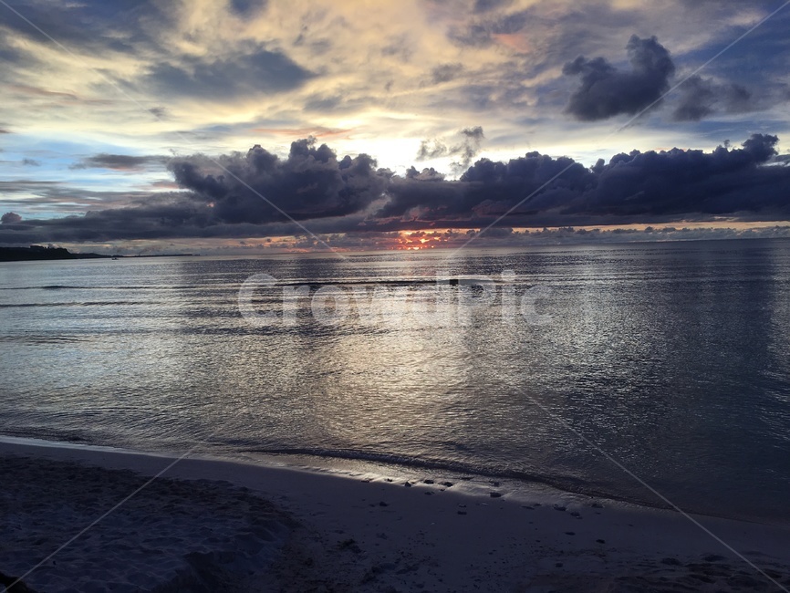 저녁,노을,석양,괌,바다,붉은노을,붉음,하늘,휴양,힐링,guam,sunset,sea,beach,sky,자연,풍경,nature,landscape,구름,자연,풍경,nature,landscape,해변,바다,beach,sea,outdoors,옥외,weather,날씨