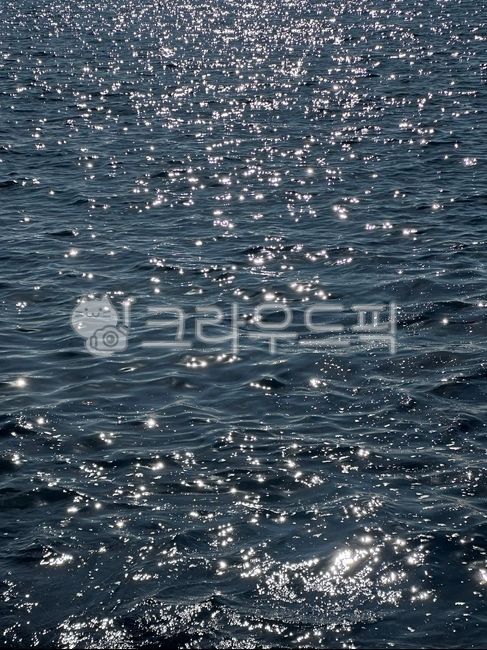 윤슬,바다,빛,푸른색,예쁜,반짝반짝,안정,평화,잔잔한
