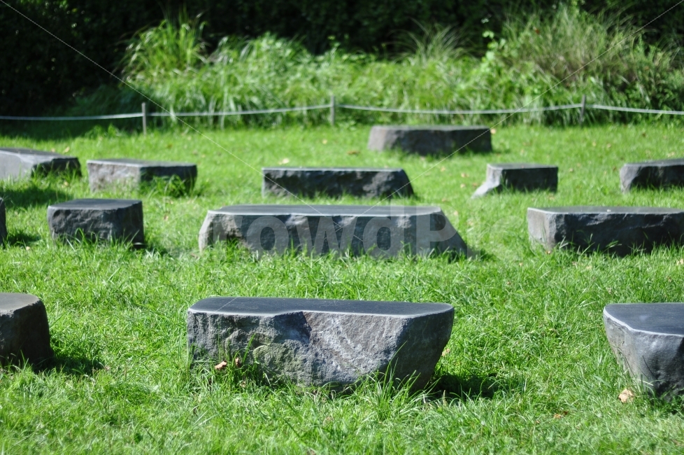 어린이대공원,잔디,돌,의자,공원,여름,가을,돌판,childrensgrandpark,park,grass,grassland,garden,rocks,stone,chairs,휴식,힐링,rest,relaxation,healing