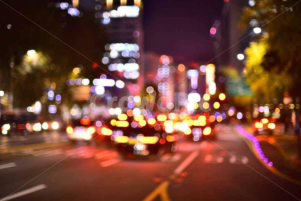 야경,도시야경,중심지,lighting,조명,네온사인,불빛,씨티,city,nightview,background,배경,바탕,백그라운드,아웃포커스,간판,전광판,foodalley,metropolis,urban,building,어반,건물,도시,자동차,차량,헤드라이트,도로,퇴근시간,교통체증,trafficjam,시내풍경,시내야경,야경,밤,풍경,nightscape,night,landscape,도시,city