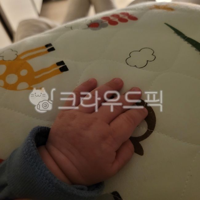 손,손가락,아기손,아기손가락,손등,finger,babyfinger,babyhand