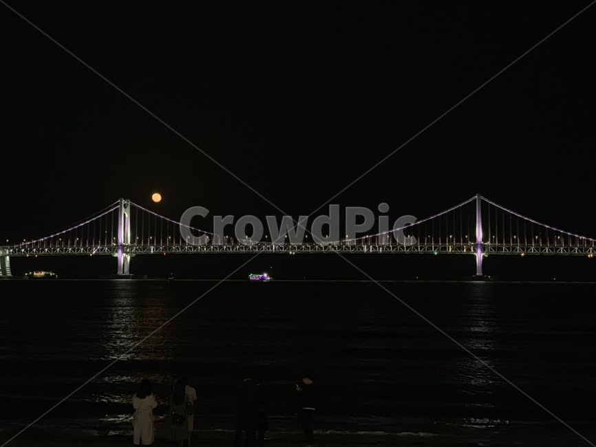 night view,Gwangalli,ocean,busan,Gwangan Bridge