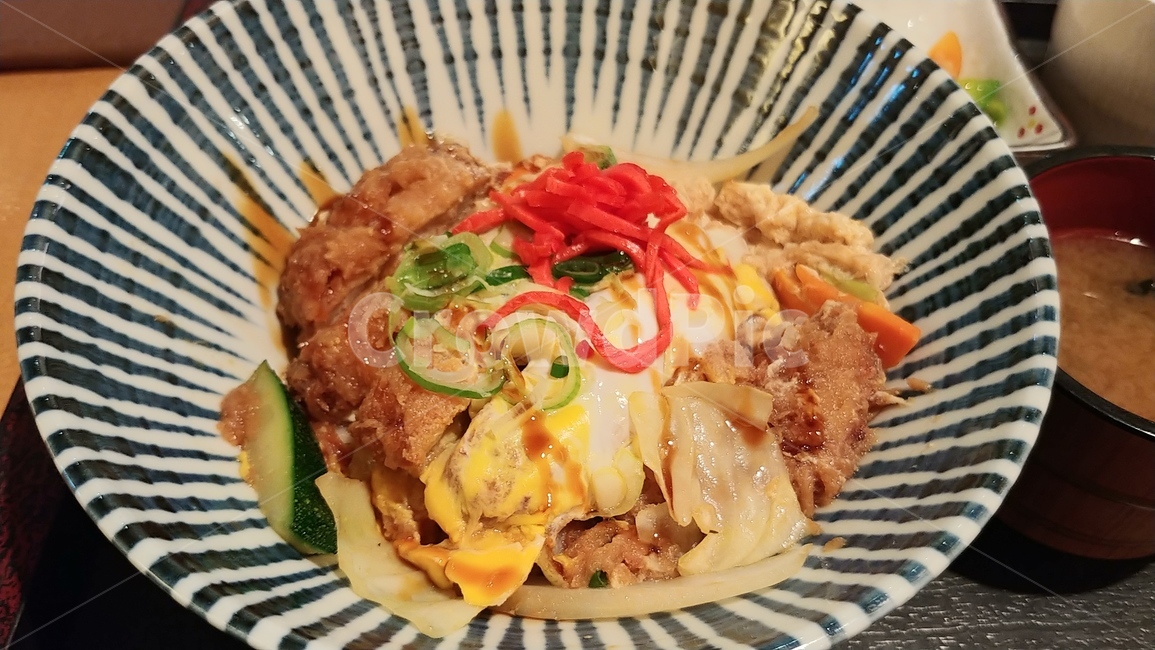 돈부리,음식,food,일식,japanesefood,식사,돈까스,계란,먹음직스러운,요리,frieddumplings,그릇,음식,식재료,요리,food,cook,meal,dishes,food reserves,일식,일본음식,일본요리,Japanese food,Japanese dishes,Japanese meal,Japanese cook