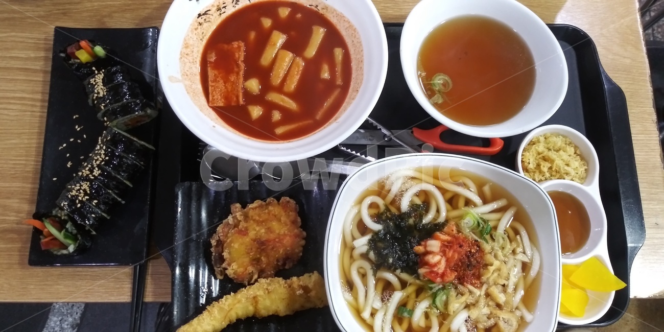 분식,음식,우동,떡볶이,김밥