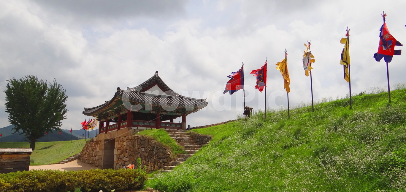 성,하늘,초록,감성,구름,나무,catsle,sky,green,emotion,cloud,tree,유적지,한국전통,한국전통,한국문화,korean traditional,korean culture,건축물,건물외관,exterior,building,structure,architecture,construction