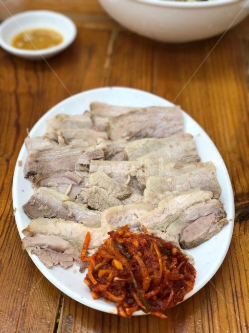 수육,막국수,돼지수육,고기,삼겹살,외식,소주안주,음식,맛집