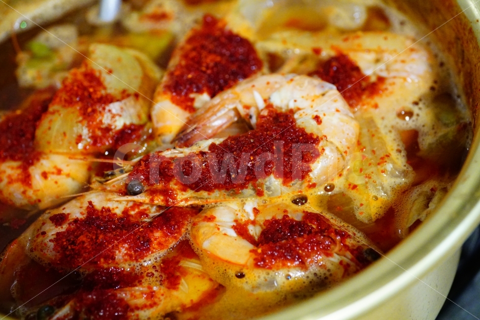 새우,shrimp,사물,오브젝트,object,food,seafood,과실,meal,dish,dishes,요리,레시피,쿡,cook,식사,dinner,디저트,dessert,싱싱,신선,맛,맛있다,맛집,요리사,주방,부엌,해물,수산물,물고기,건강,주방용품,부엌용품,반찬,음식,안주,술안주,식품,연출,연출사진,맛있는,진수성찬,산해진미,싱싱하다,신선하다,보글보글,부글부글,끓다,끓이다,익히다,삶다,조리,조리하다,냄비,얼큰한,얼큰하다,매운,매운맛,고추,고춧가루,양념,새우탕,찌개,국물,음식,식재료,요리,food,cook,meal,dishes,food reserves,수산물,해산물,fishery products,seafood,연출,컨셉,콘셉,direction,concept