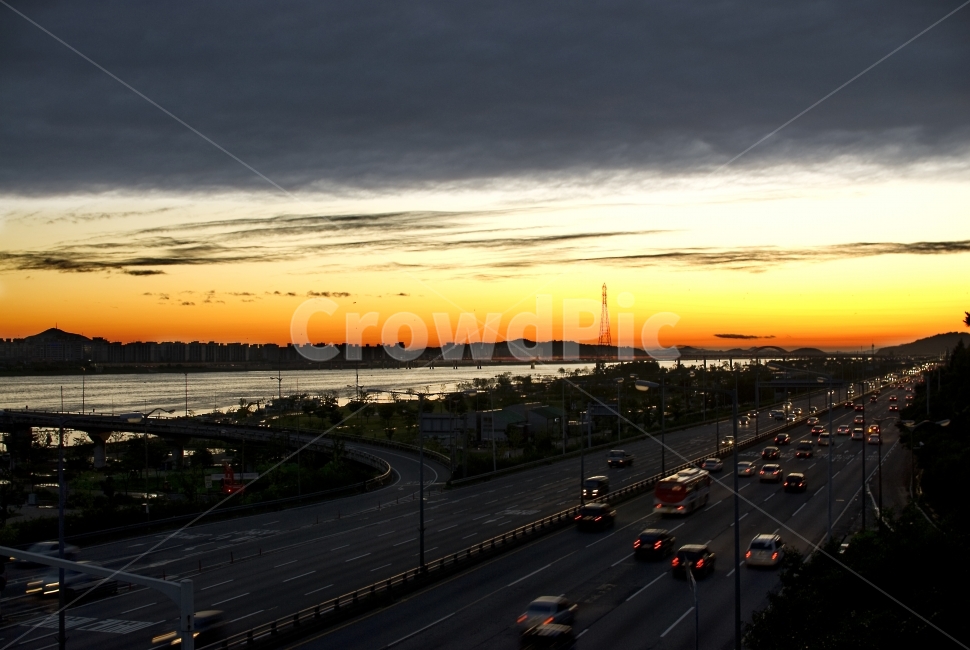 풍경,야경,조명,하늘,구름,view,nightview,light,landscape,sky,노을,cloud,도로,자동차,도시,풍경,city,landscape,교통,교통수단,traffic,transportation,road,freeway,고속 도로,highway,고속도로,nature,자연