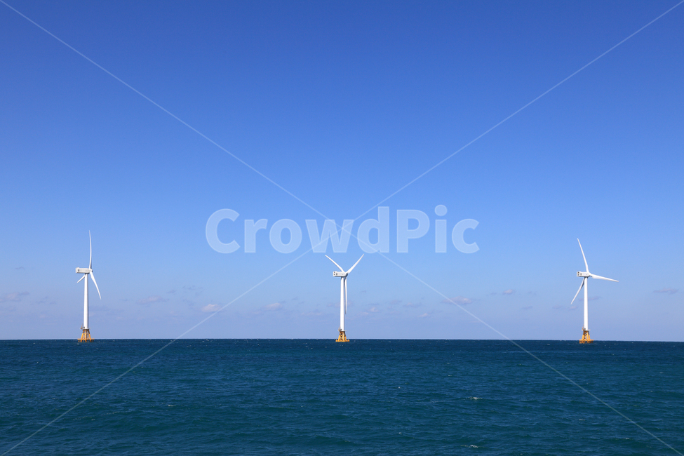 풍력발전,해상풍력,풍력,바다,해상,해상풍력발전,발전소,풍력발전소,해상풍력발전소,풍력발전단지,풍력발전기,발전기,풍차,풍력에너지,친환경,환경,에코,터빈,발전,녹색발전,녹색에너지,녹색,전기,자원,에너지,기술,대체에너지,재생에너지,신재생에너지,친환경에너지,산업,바람,바람개비,풍경,자연,하늘,구름,수평선,해양,해안,파도,바닷가,배경,백그라운드,제주,제주도,한국,산업,industry,industrial,에너지산업,energy industry,engine,엔진,motor,모터,machine,기계