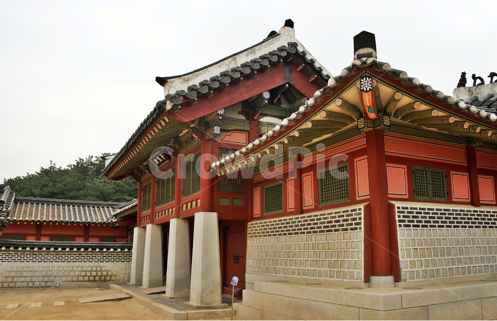 경룡관,장락당,바깥문,부속건물,화성행궁,행궁,수원,정조,침전,혜경궁홍씨,한국전통,한국문화,korean traditional,korean culture,랜드마크,landmark,tourist attraction,한국랜드마크,한국관광지,한국명소,korea landmark,korea tourist attraction,건축물,건물외관,exterior,building,structure,architecture,construction