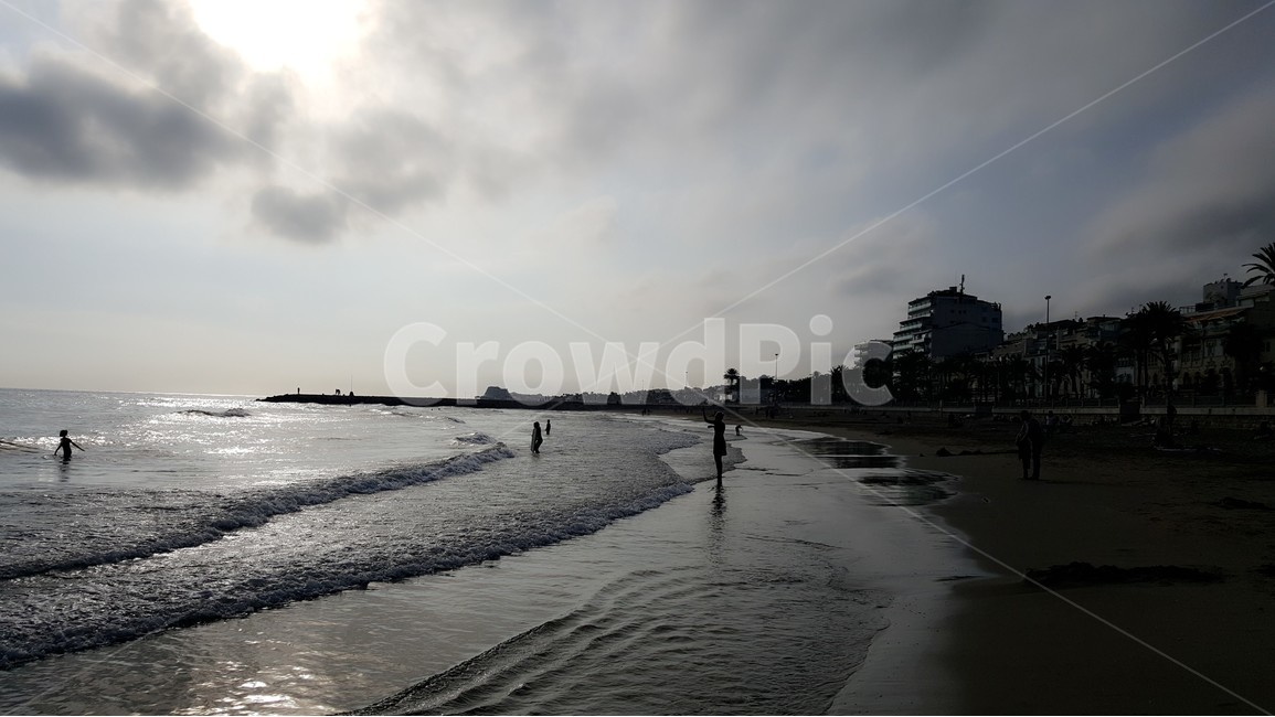 휴식,바다,해변,여행,쉼,스페인,여유,노을,해변,바다,beach,sea,사람들,대중,군중,other people,crowd,인물실루엣,사람실루엣,character silhouette,human silhouette,여행,휴가,traveling,vacation,trip,water,물,outdoors,옥외,nature,자연,human,인간,person,사람