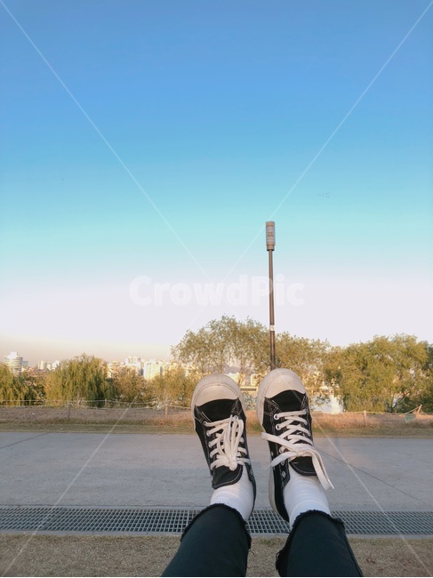 한강,한강공원,솔로,경치,가을,봄,블랙앤화이트
