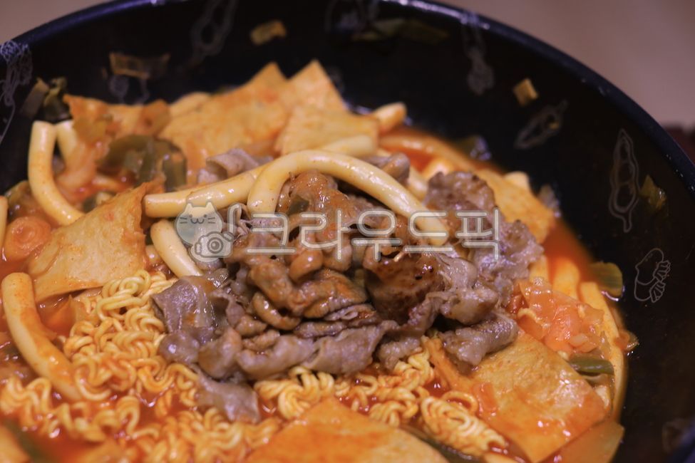 Marbled Tteokbokki,Rappoi,ramen,fish cake,marbled,rice cake,tteokbokki,food