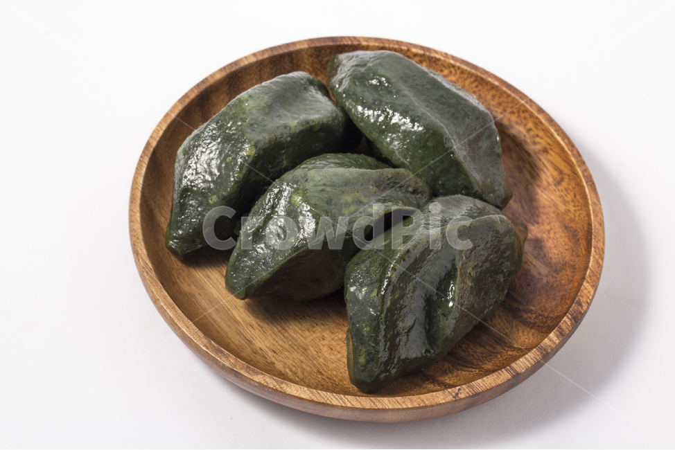 떡,모시잎,송편,모시송편,멥쌀,콩,깨,밤,소,반달,추석,명절,접시,모시잎송편,모시,녹색