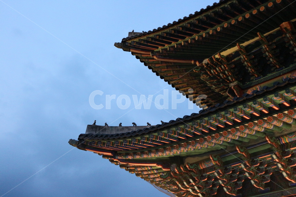 경복궁,경복궁야간개장,광화문,문화재,궁궐,랜드마크,한국의랜드마크,대한민국역사박물관,한국문화,한국전통,역사,궁,서울,서울밤,야경,서울야경,기와,건축,건축물,건물,한국적,한국역사,조명,전통,전통적인,전통무늬,처마,왕,왕비,왕족,근현대사,문화,명성황후,고종,근정전,어도,조정,을미사변,웅장한,궁녀,지붕koreantraditional,korean,seoul,nightview,night,gyeongbokgung,palace,culturalheritage,landmark,gwanghwamun,tradition