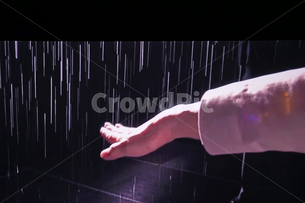 빛,터널,조명,보케,밀양,사람,인물,인간,human,person,신체일부,몸,body,비,비오는날,rain,rainy