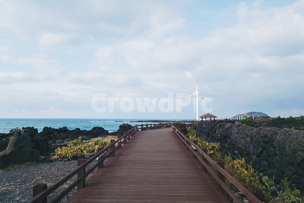 자연,풍경,하늘,바다,구름,nature,sky,cloud,자연,풍경,nature,landscape,한국자연풍경,한국자연경관,korea nature landscape,제주도,jeju,jeju island,boardwalk,산책로,bridge,다리,building,건물