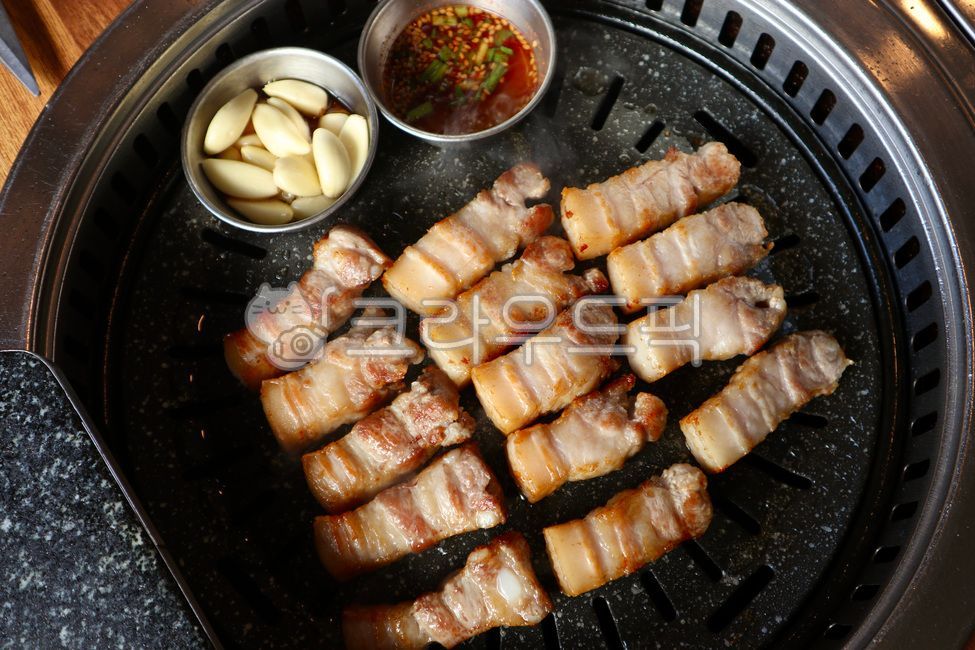 삼겹살,숙성삼겹살,한재미나리,미나리삼겹살,한재미나리삼겹살,냉장삼겹살,삼겹살쌈,음식,food,porkbelly,음식,식재료,요리,food,cook,meal,dishes,food reserves