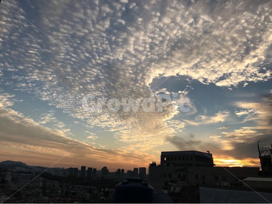 여름,하늘,남산,구름,노을,도시,풍경,city,landscape,nature,자연,outdoors,옥외,sky,dusk,황혼,sunset,일몰,red sky,붉은 하늘,dawn,새벽