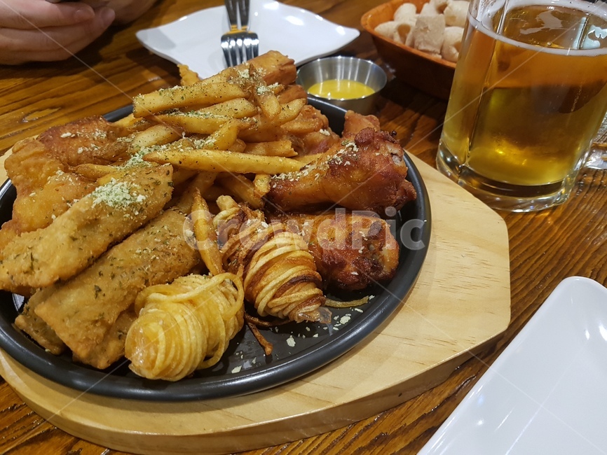 맥주,안주,튀김,food,음식,음식,식재료,요리,food,cook,meal,dishes,food reserves,육류,고기,meat