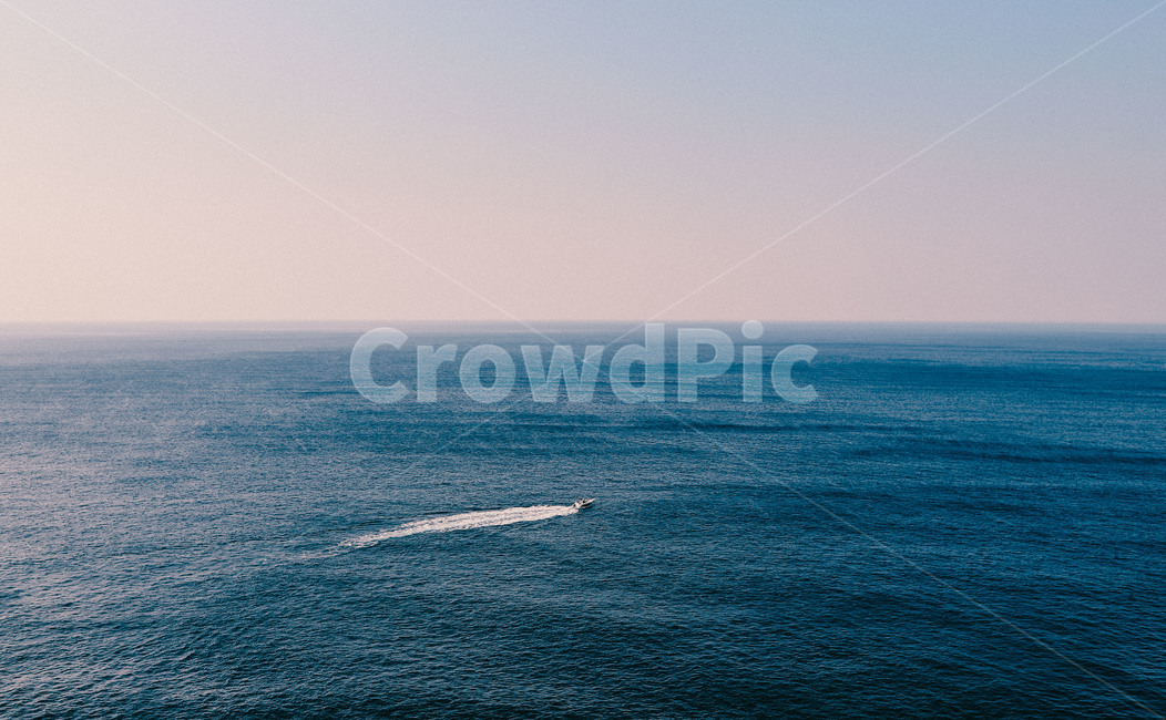 바다,푸름,보트,배,풍경,sea,ocean,blue,boat,ship,landscape,자연,풍경,nature,landscape,outdoors,옥외,water,물,대양,land,땅,shoreline,해안선