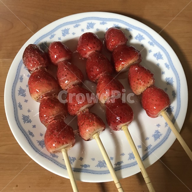 탕후루,딸기탕후루,딸기과자,설탕과자,딸기설탕과자,음식,식재료,요리,food,cook,meal,dishes,food reserves,디저트,간식,후식,dessert,snack