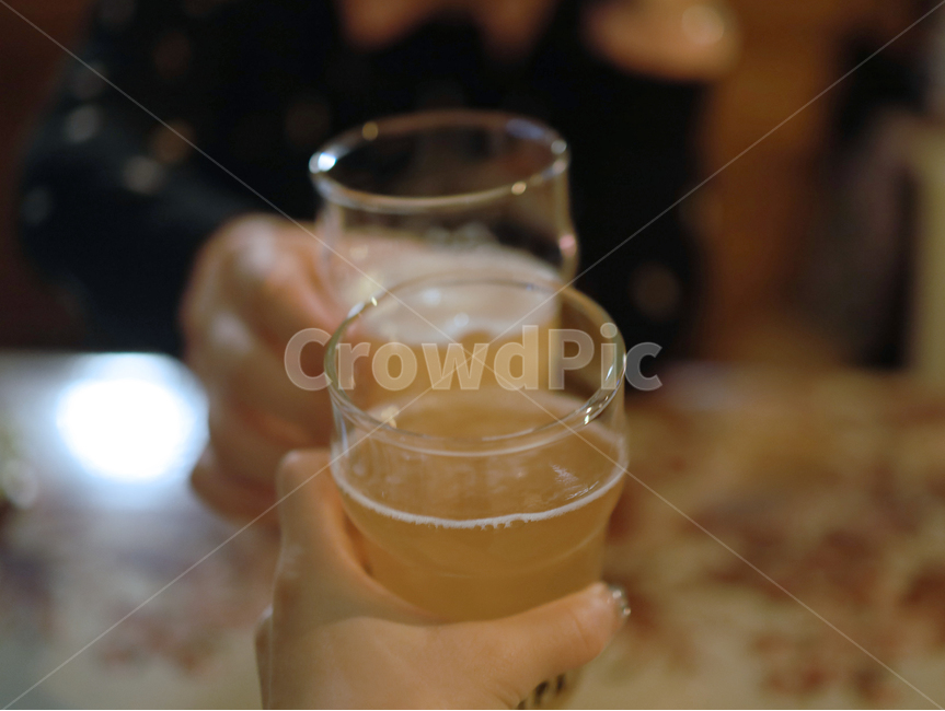 drink,음주,alcohol,알코올,맥주,beer,손,술,주류,alcohol