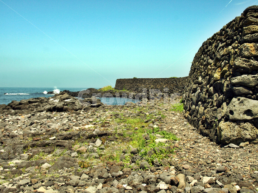 환해장성,성벽,별도연대,올레18코스,올레길,바다,자연,풍경,nature,landscape,제주도,jeju,jeju island,rubble,파편,road,도로,dirt road,흙길,gravel,자갈