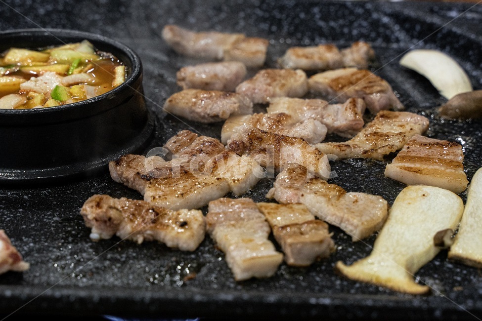 삽겹살,불고기,된장찌개,삼겹살구이,한식,음식,식재료,요리,food,cook,meal,dishes,food reserves,육류,고기,meat,한식,한국음식,한국요리,korean food,korean dishes,korean meal,korean cook