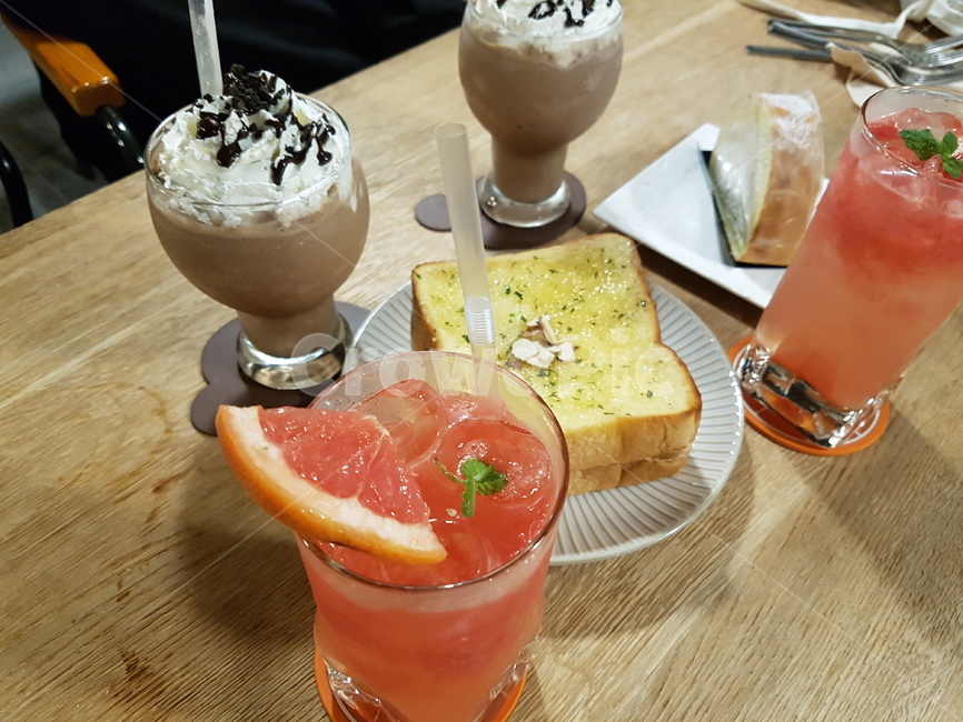 카페메뉴,커피,티타임,맛있는메뉴,에이드,허니브레드