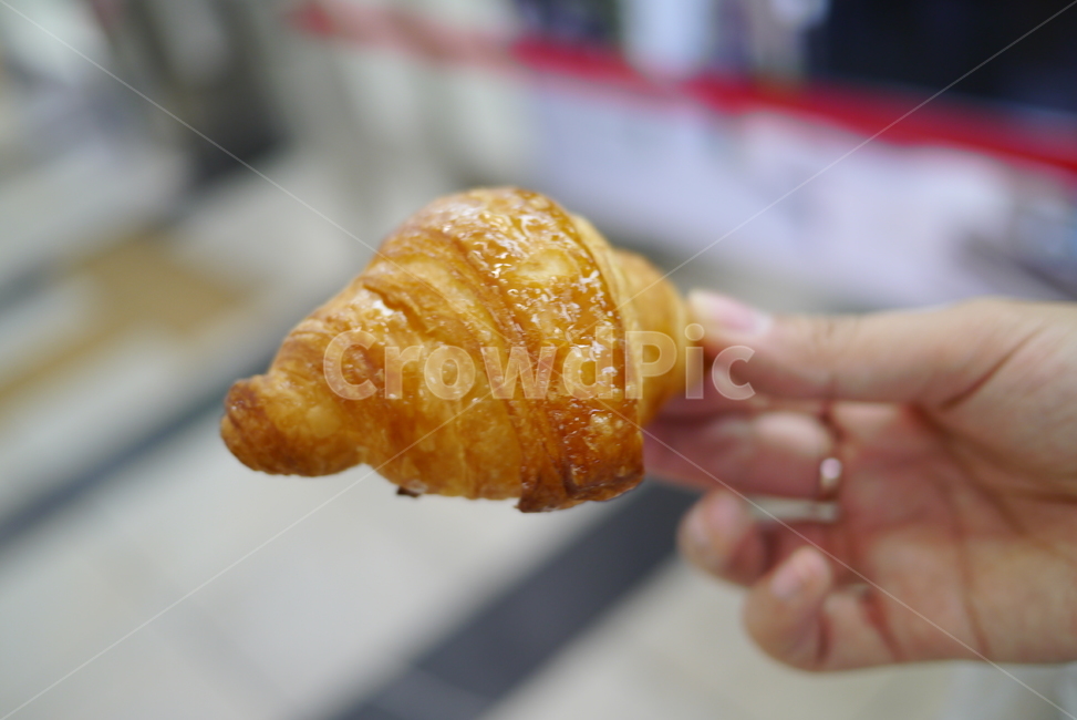 크로와상,플레인,제과,빵,크루아상,일포르델미뇽,음식,식재료,요리,food,cook,meal,dishes,food reserves,빵,bread