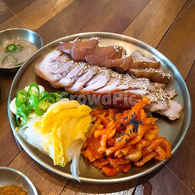 수육,김치,쌈,맛집,고기,음식,식재료,요리,food,cook,meal,dishes,food reserves,육류,고기,meat