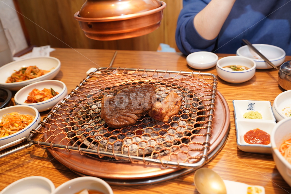 갈비,돼지갈비,음식,고기,육류,육식,한식,구이,안주,술안주,food,식사
