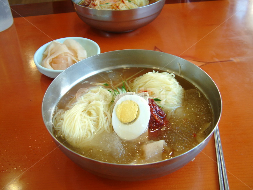 bowl,사발,dish,요리,food,음식,meal,식사,egg,계란,noodle,국수,밀면,부산밀면,음식,식재료,요리,food,cook,meal,dishes,food reserves