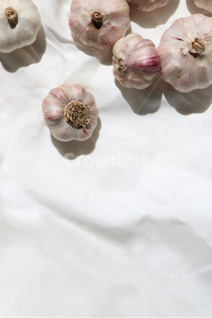 사진,마늘,야채,채소,햇마늘,나무,원목,질감,재질,빈티지,육쪽마늘,깐마늘,패브릭,갈릭,통마늘,재료,식자재,텍스처,garlic,wholegarlic,vegetable,food,fabric,texture,음식,식재료,요리,food,cook,meal,dishes,food reserves,채소,야채,vegetables