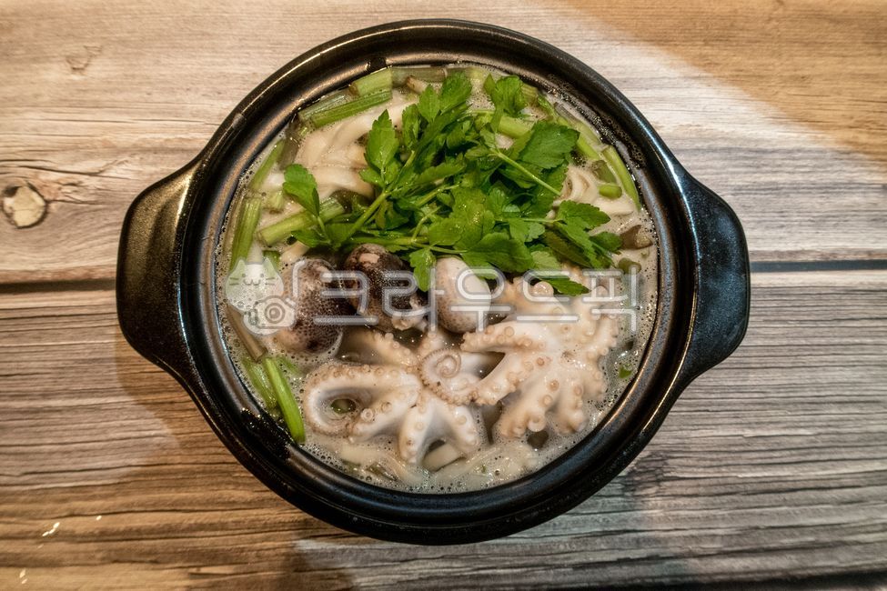 meal,seafood,soup,Webfoot octopus,cook,Yeonpotang,cooking,food