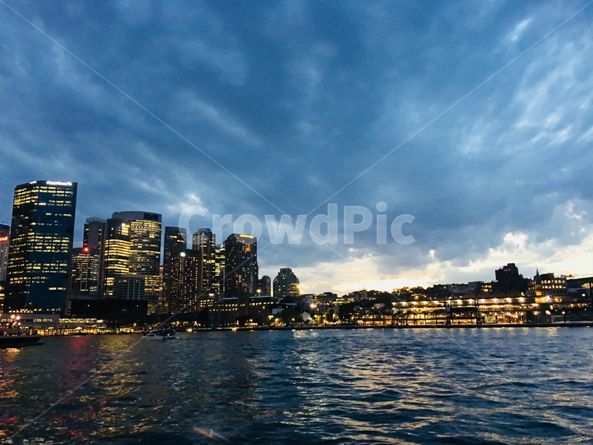 자연광,일몰,야경,바다위,자연,구름,도시야경,야경,밤,풍경,nightscape,night,landscape,도시,city,urban,어반,building,건물,town,시티