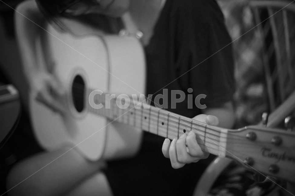 기타,악기,기타코드,guitar,기타레슨,흑백사진,흑백,모노톤,monochrome,black and white,악기,음향기기,musical instrument,musical equipment