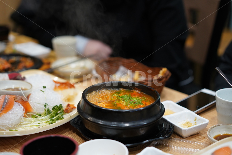 찌개,국물,뚝배기,매운탕,안주,음식,food,한식,국물요리,식사,안주거리,사발,meal,요리