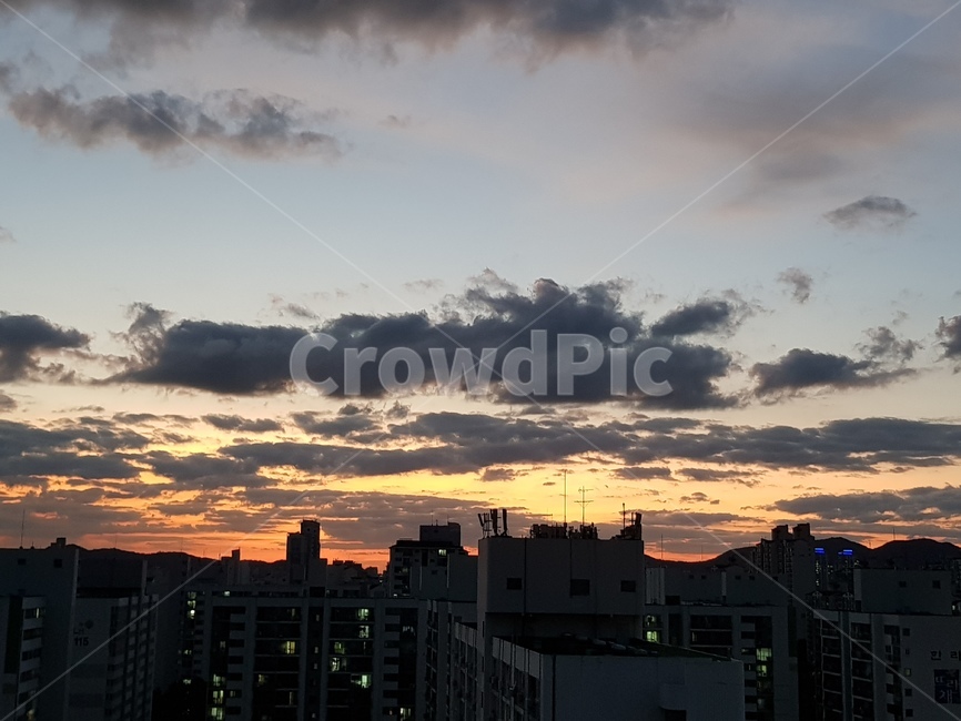 dusk,일몰,sunset,황혼,붉은하늘,redsky,dawn